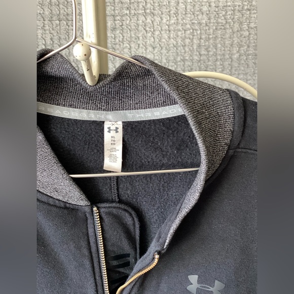 Under Armor ladies loose fit XL crew neck Threadborne Bomber jacket - Picture 3 of 3